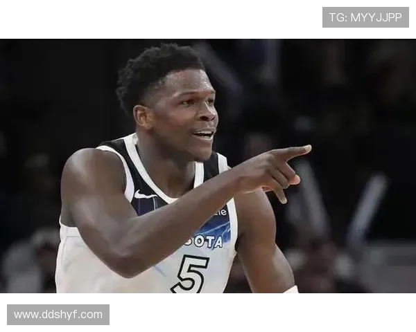 万幸爱德华兹膝伤不重 缺阵数周